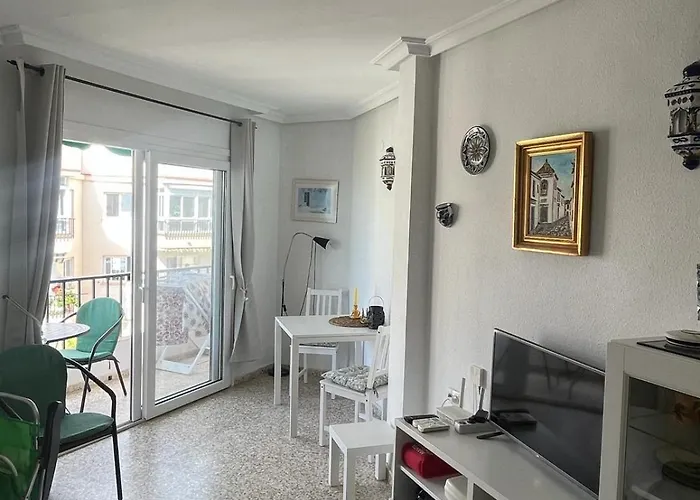 Torrecilla Beach, Нерха